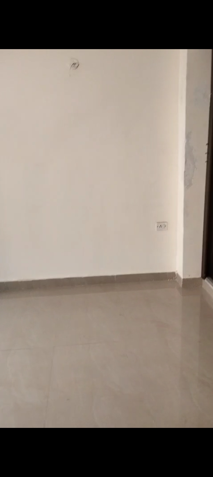 2 BHK Apartment For Rent in Milan Earth