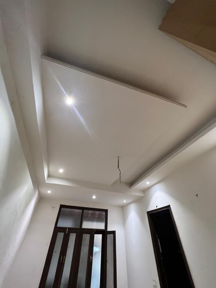 undefined, sector 104 2 Bedroom 1050 Sq.Ft. Builder Floor In Sector 104 Noida 8632857