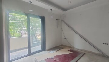 Room in 3 BHK Builder Floor at South City 1 – for Sale