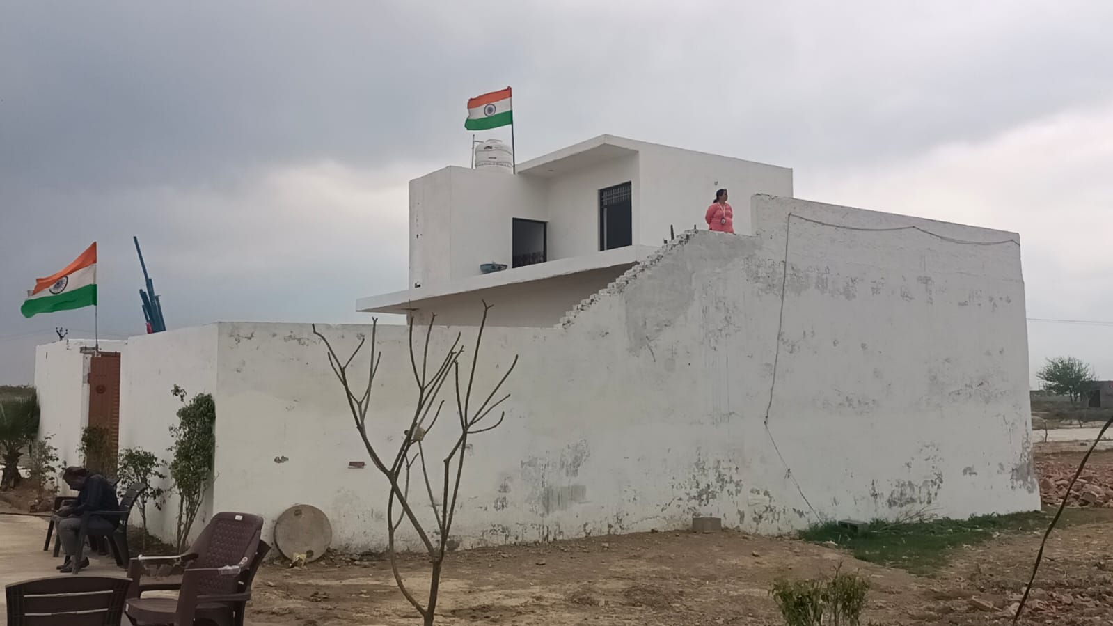 Plot For Sale in Jewar