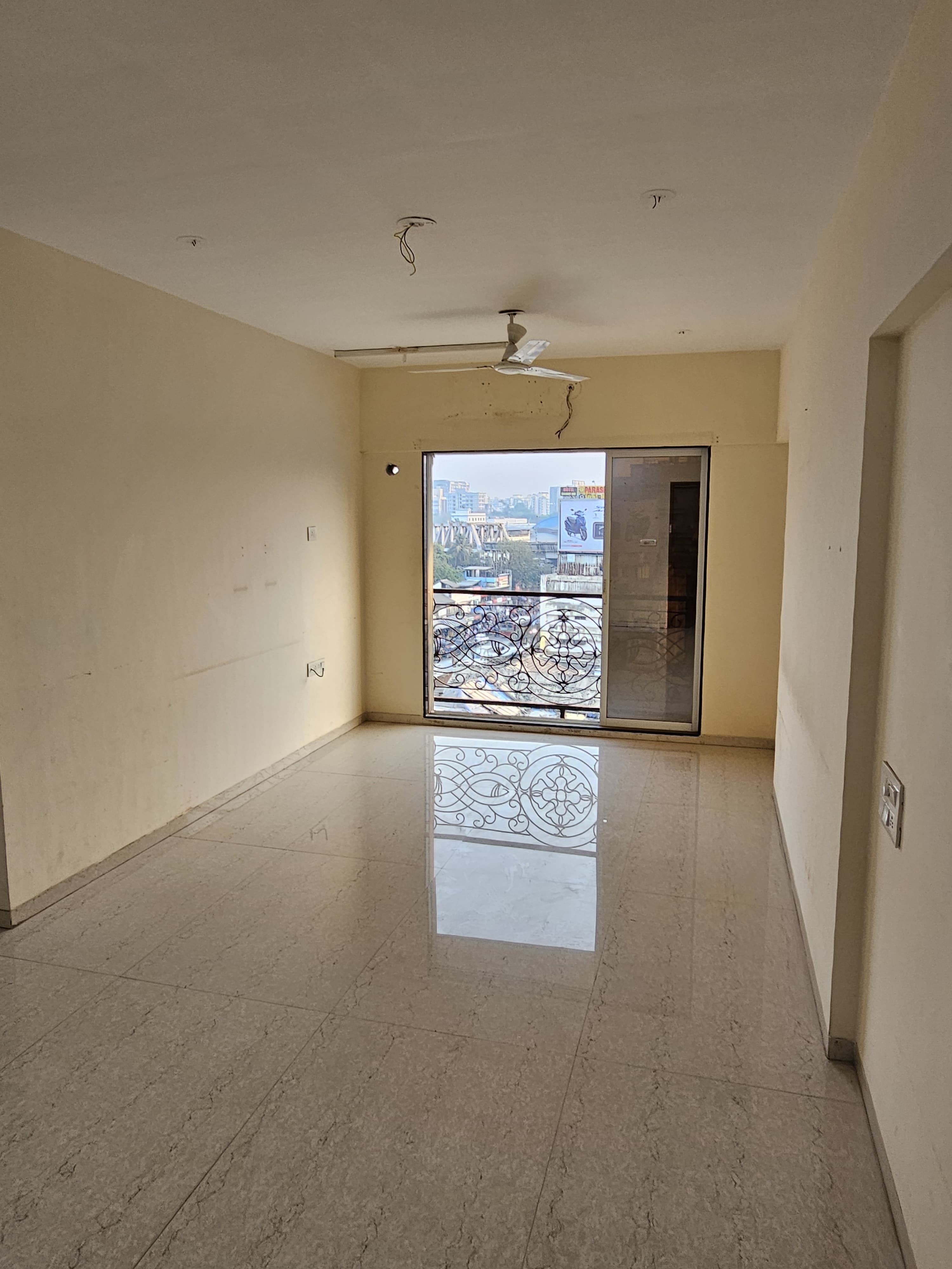 2 BHK 911 Sq.Ft. Apartment in Millionaire Heritage