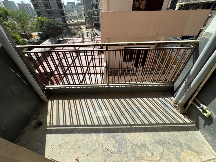 Balcony, green-avenue 3 Bedroom 1500 Sq.Ft. Builder Floor In Sector 89 Noida 8632925