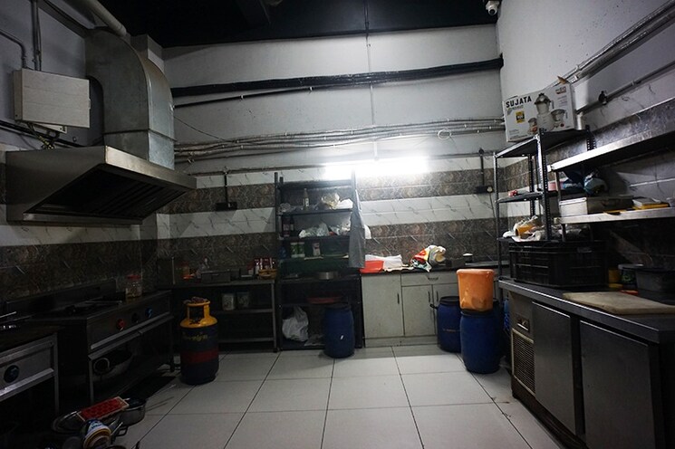 Floor Plan, dev-aurum Commercial Showroom 2350 Sq.Ft. In Prahlad Nagar Ahmedabad 8632971