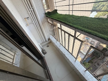 Balcony in 1 BHK Apartment at Seawoods – for Rent