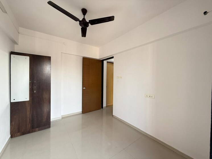 Room, seawoods 1 Bedroom 615 Sq.Ft. Apartment In Seawoods Navi Mumbai 8632977