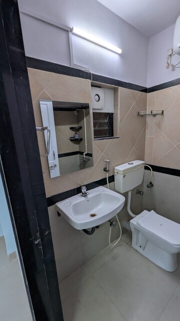 Master Bedroom in 2 BHK Apartment at Skylark Towers CHS, Andheri West – for Rent