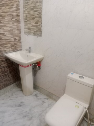 Bathroom in 2 BHK Builder Floor at Sector 18 – for Rent