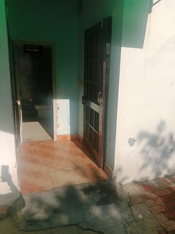 Room in 2 BHK Independent House at Sector 6 – for Rent