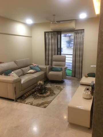 2 BHK Apartment For Rent in Bandra West