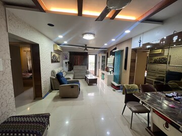 Master Bedroom in 3 BHK Apartment at Neelkanth Greens, Manpada – for Rent