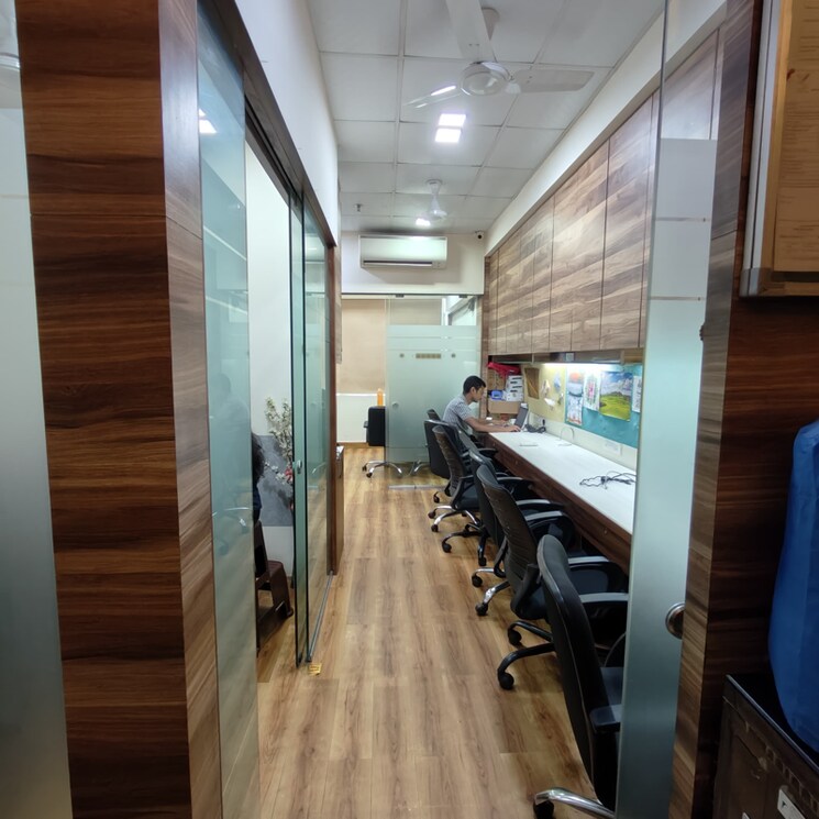  Parking, haware-infotech-park-vashi Commercial Office Space 800 Sq.Ft. In Vashi Sector 30a Navi Mumbai 8633049