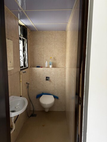 Bathroom in 3.5 BHK Apartment at Dheeraj Serenity, Santacruz West – for Rent