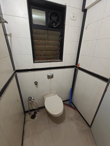 Bathroom in 3 BHK Builder Floor at Andheri West – for Rent