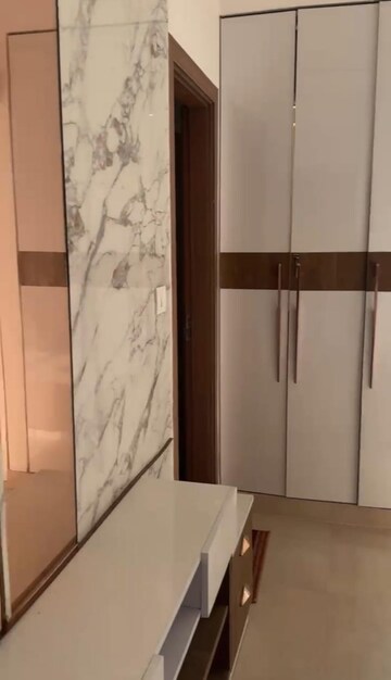 Room in 3 BHK Apartment at ATS Nobility, Sector 4 Greater Noida – for Rent