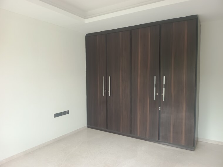 Bedroom, sobha-international-city-phase-1 5 Bedroom 5816 Sq.Ft. Villa In Sector 109 Gurgaon 8633137