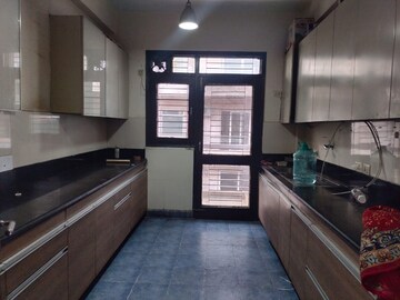 Kitchen in 3 BHK Builder Floor at Unitech South City II, Sector 50 – for Rent