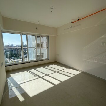 2 BHK Apartment For Rent in Malad East