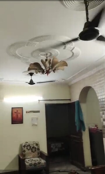 Master Bedroom in 3 BHK Apartment at Sector 21d – for Rent