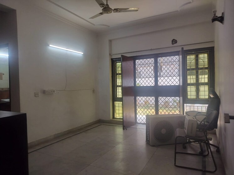 Living Room, ss-mayfield-gardens 3 Bedroom 1500 Sq.Ft. Builder Floor In Sector 51 Gurgaon 8633146