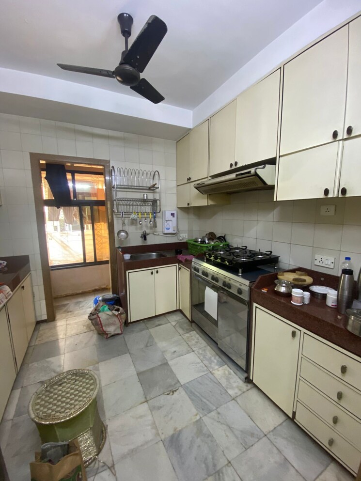Kitchen, khar west 3 Bedroom 1650 Sq.Ft. Apartment In Khar West Mumbai 8633145