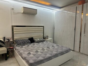 Bedroom in 3 BHK Builder Floor at East Of Kailash – for Rent