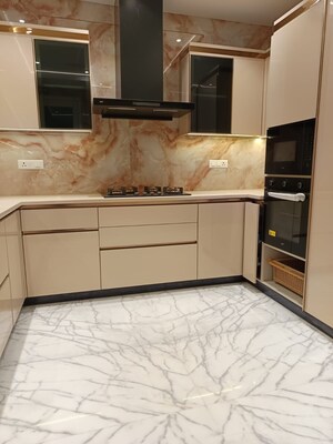 Bedroom in 4 BHK Builder Floor at Dlf Phase ii – for Sale