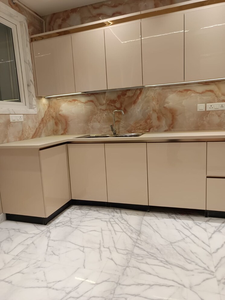 Kitchen, dlf phase ii 4 Bedroom 4500 Sq.Ft. Builder Floor In Dlf Phase ii Gurgaon 8633199