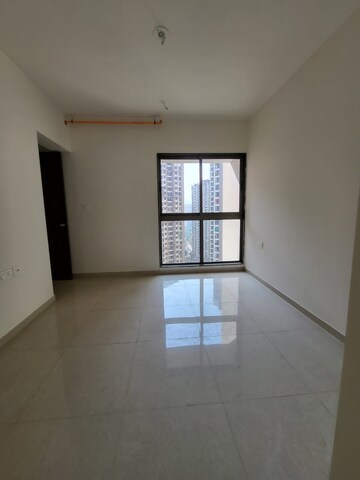 Room in 2 BHK Apartment at Runwal Eirene, Balkum Pada – for Rent