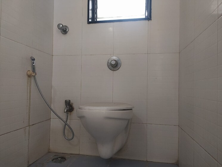 Bathroom, shree-sai-sapphire-i 2 Bedroom 975 Sq.Ft. Apartment In Powai Mumbai 8633246