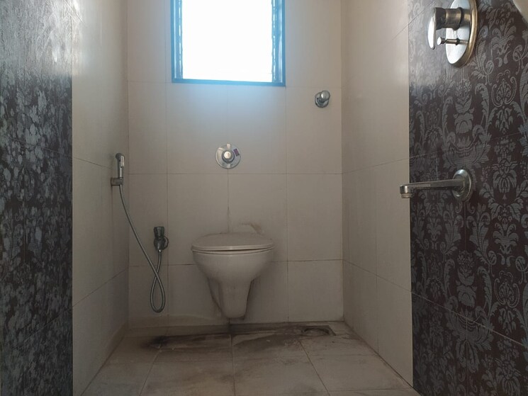 Bathroom, shree-sai-sapphire-i 2 Bedroom 975 Sq.Ft. Apartment In Powai Mumbai 8633246