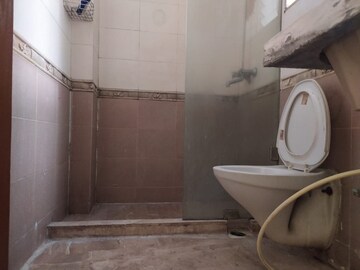 Bathroom in 3 BHK Apartment at Shrishti Synchronicity, Chandivali – for Rent