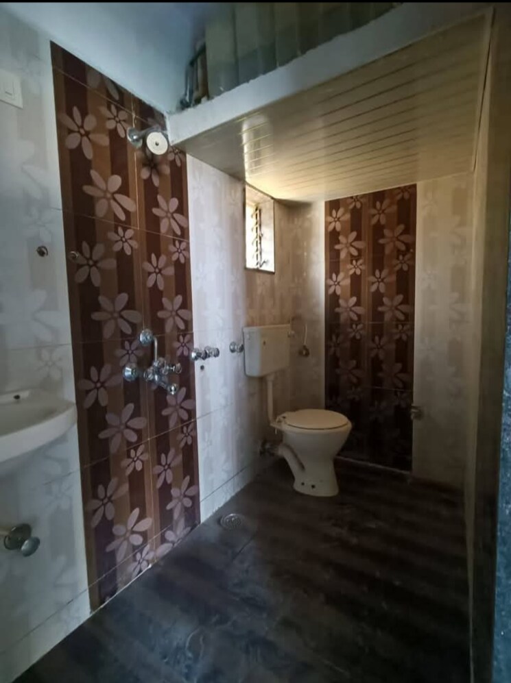 Bathroom, shiv-darshan-complex 2 Bedroom 950 Sq.Ft. Apartment In Badlapur West Thane 8633275