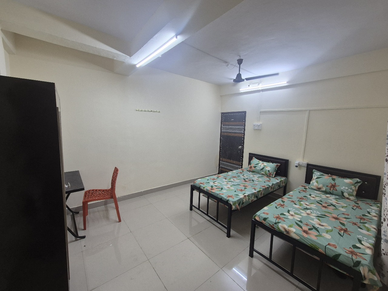 Pg For Rent in Gharapna 
