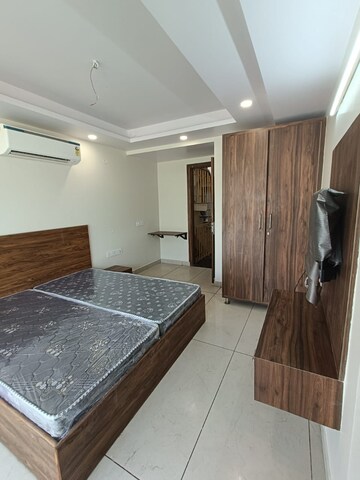 Bedroom in 1 RK Builder Floor at Sector 38 – for Rent