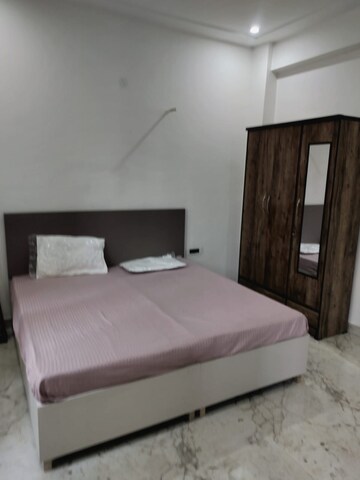 Room in 3 BHK Builder Floor at Sector 56 – for Rent