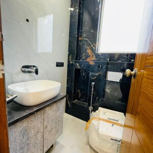 Team Area in 3 BHK Builder Floor at Ansal Versalia Avante, Sector 67 – for Sale