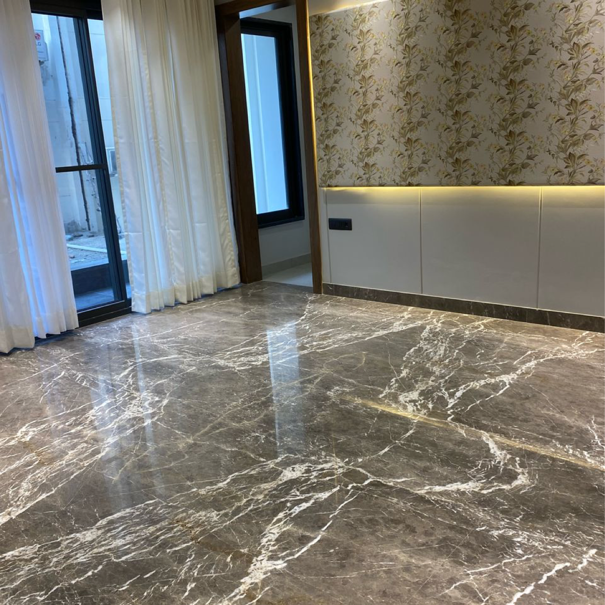 4 BHK + Pooja Room,Servant Room Builder Floor For Sale in Unitech Espace Nirvana Country