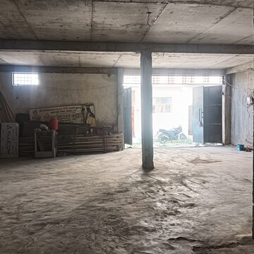 Parking in  Warehouse at Deva Road – for Rent