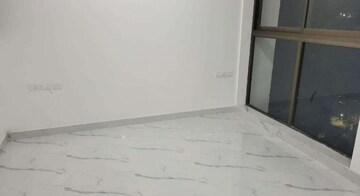 Room in 2 BHK Apartment at Runwal Eirene, Balkum Pada – for Rent