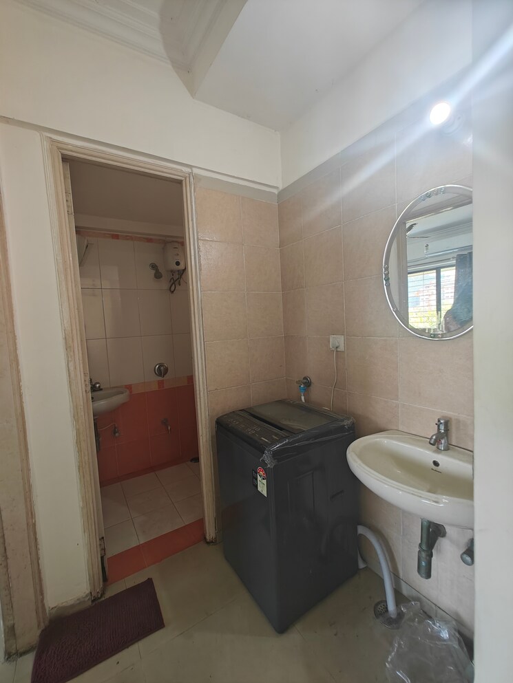 Bathroom, cbd belapur sector 15 2 Bedroom 1100 Sq.Ft. Apartment In Cbd Belapur Sector 15 Navi Mumbai 8633514