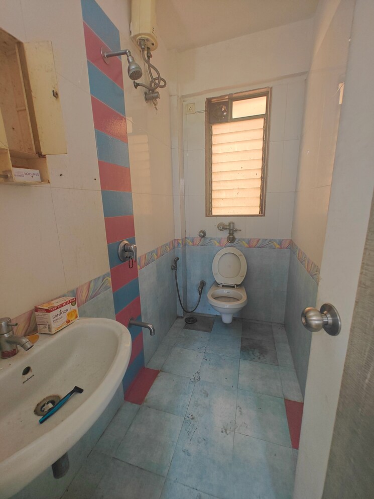 Bathroom, cbd belapur sector 15 2 Bedroom 1100 Sq.Ft. Apartment In Cbd Belapur Sector 15 Navi Mumbai 8633514
