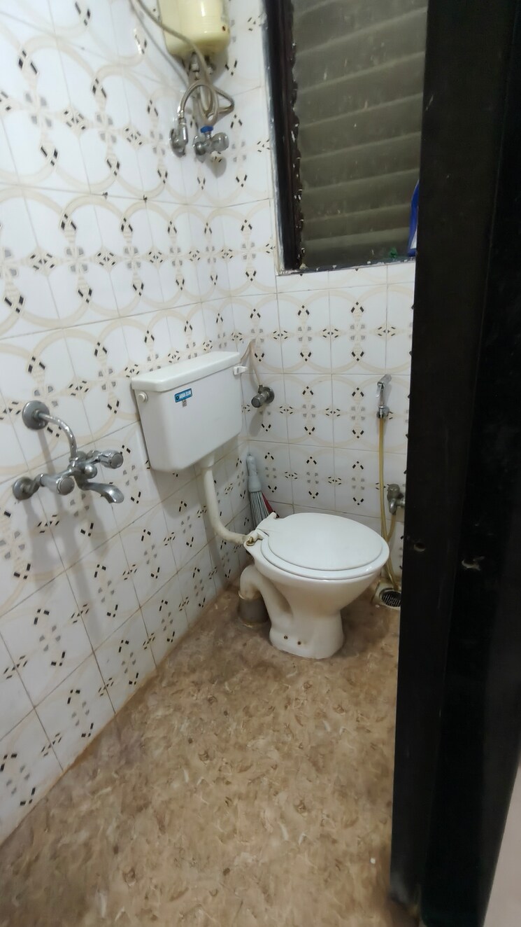 Bathroom, gokuldham colony Pg For Boys & Girls In Gokuldham Colony 8633494