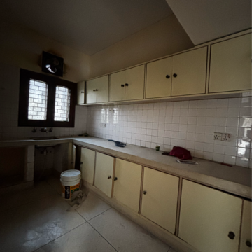 Kitchen in 1 BHK Builder Floor at Saket – for Rent