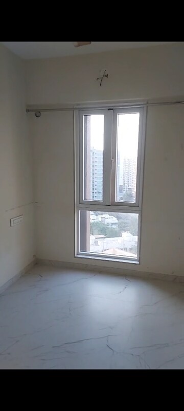 Room in 1 BHK Apartment at Deraiya Iconico, Kurla East – for Rent
