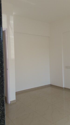 Room in 1 BHK Apartment at Shree Ramdev Ritu Heights, Mira Road – for Sale