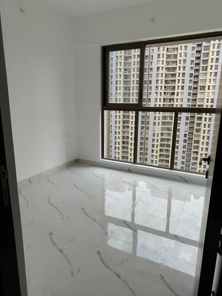 Room, raymond-ten-x-era 2 Bedroom 720 Sq.Ft. Apartment In Pokhran Road No One Thane 8633504