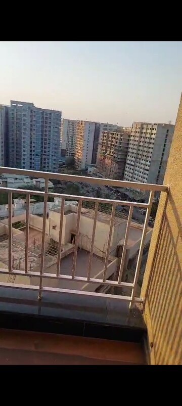 Balcony in 1.5 BHK Apartment at Deraiya Iconico, Kurla East – for Rent