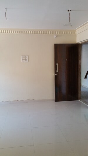 Room in 1 BHK Apartment at Shree Ramdev Ritu Heights, Mira Road – for Sale
