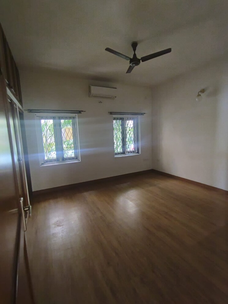 Room, vista-the-450-rmv 4 Bedroom 4500 Sq.Ft. Independent House In Rmv Extension Bangalore 8633535