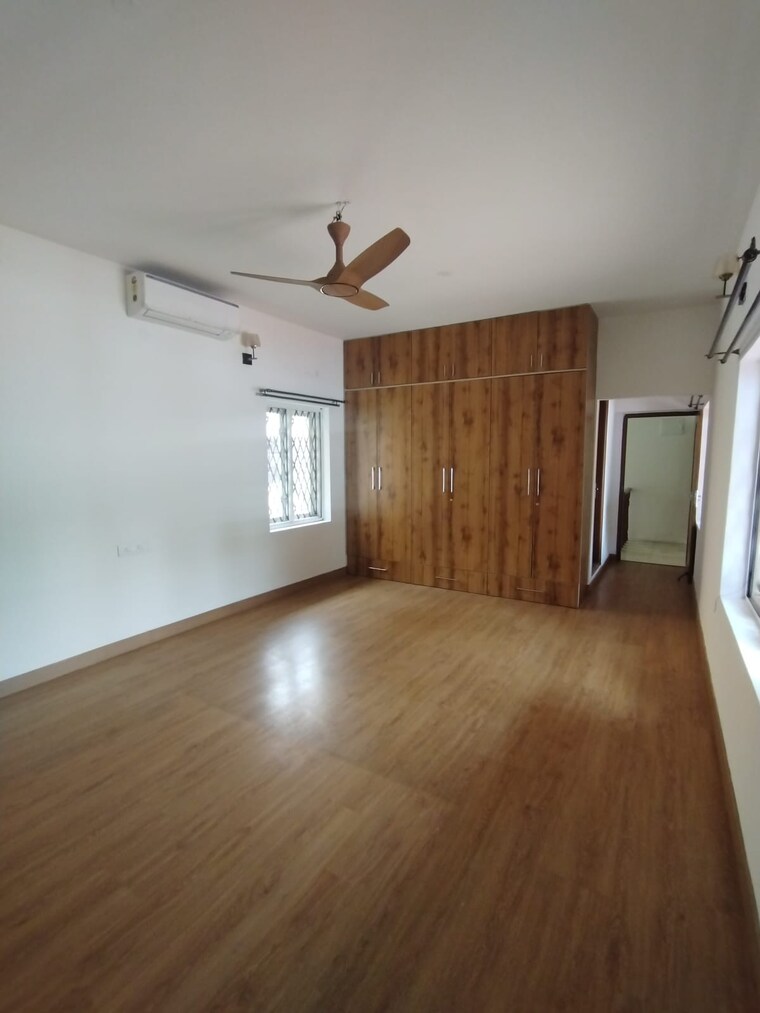 Room, vista-the-450-rmv 4 Bedroom 4500 Sq.Ft. Independent House In Rmv Extension Bangalore 8633535